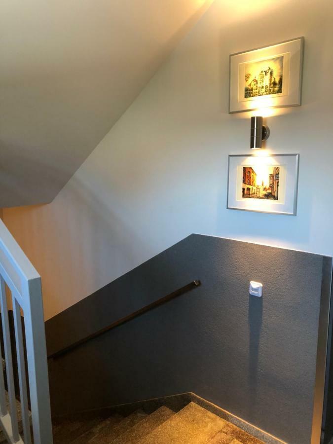 Design Apartments ออสทรุฟ วีแยลคอพพอลสกี ภายนอก รูปภาพ